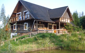 Obiective şi Cazare în Bucovina la Mănăstirea Humorului cazare manastirea humorului