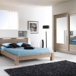 Alege pentru dormitorul tau mobilier din lemn masiv de stejar