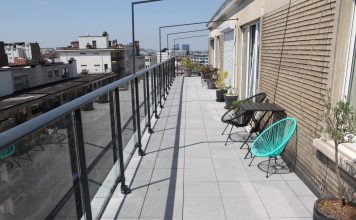Câteva exemple de produse moderne din sticlă Câteva exemple de produse moderne din sticlă